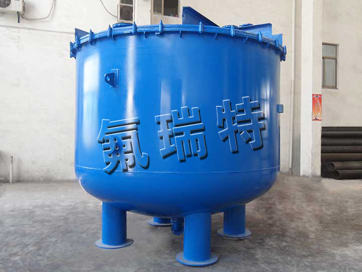 鋼襯塑儲(chǔ)罐、反應(yīng)釜