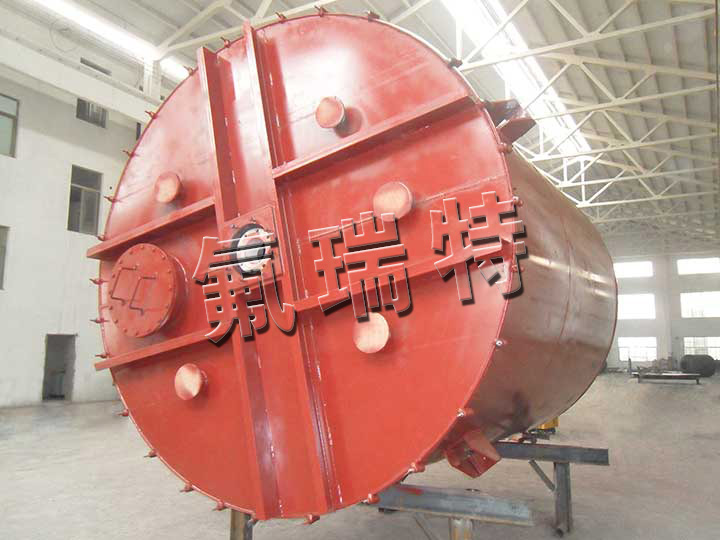 鋼襯塑儲(chǔ)罐、反應(yīng)釜